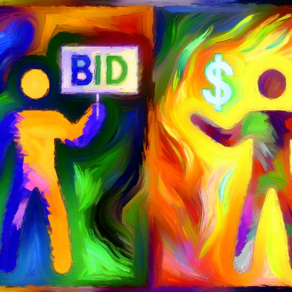 Abstracte voorstelling van een keuze tussen twee personen: een competitieve bieder met een dollarteken en een vertrouwde bekende met een warme uitstraling